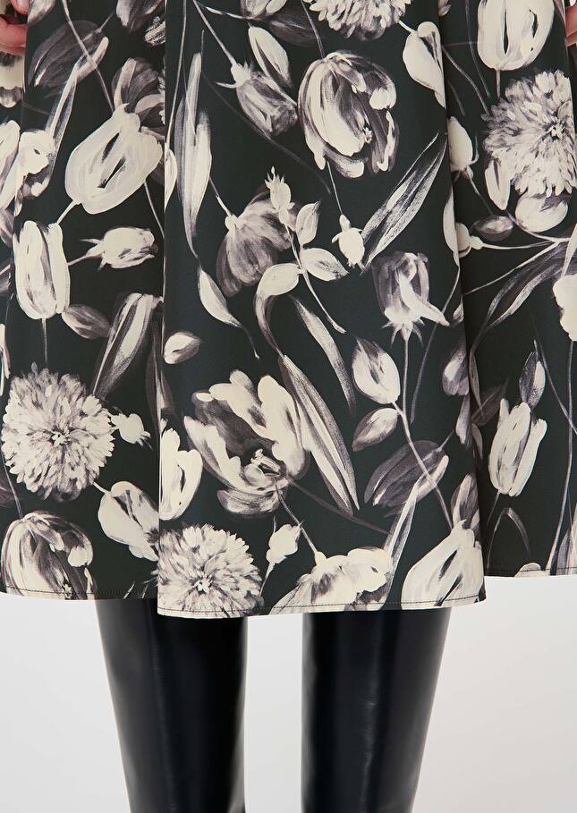 Black with ecru tulip print skirt Joe Craie TARA JARMON US
