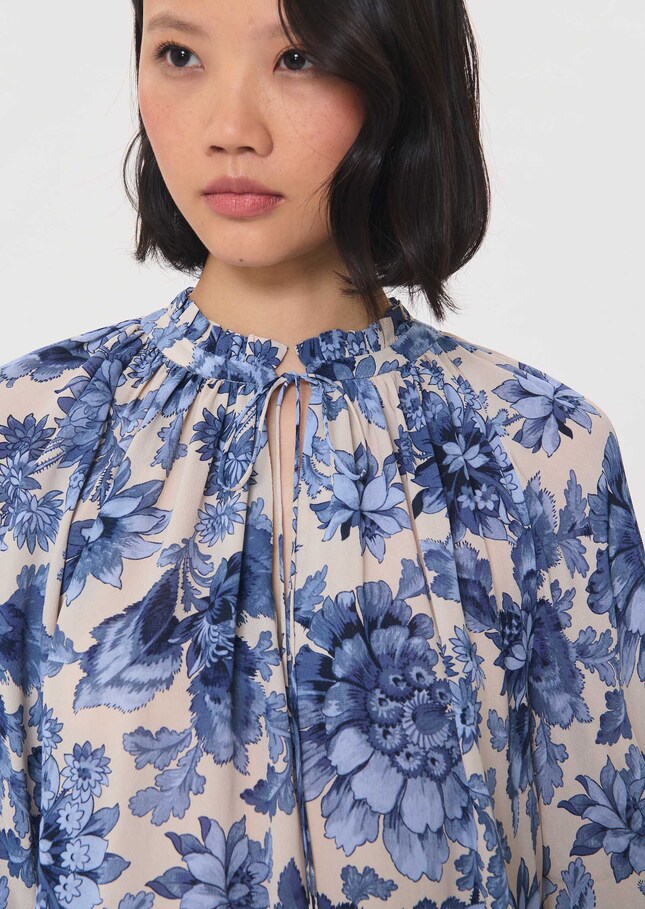 Top Tomaso flowing blue floral print with puff sleeves Off-white TARA JARMON US